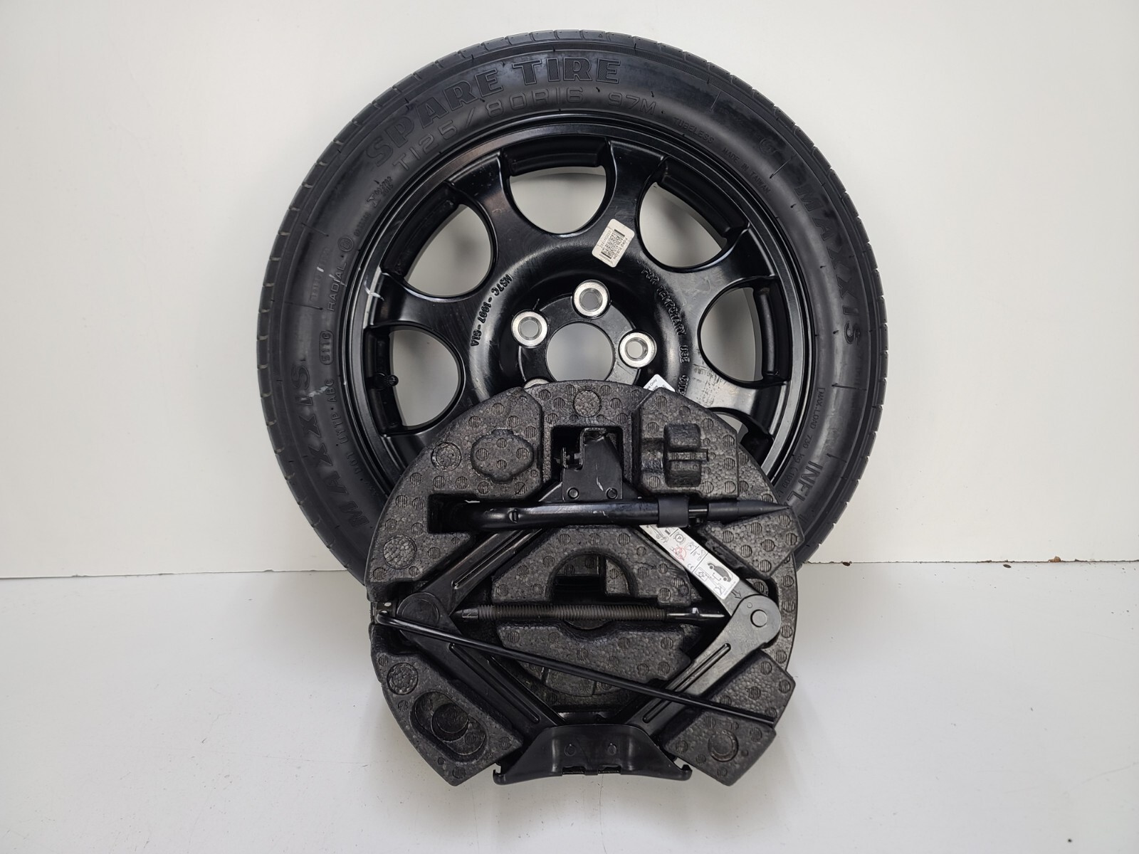 Spare Tire & Jack Kit – Compact Donut Fits Ford Fusion 2013