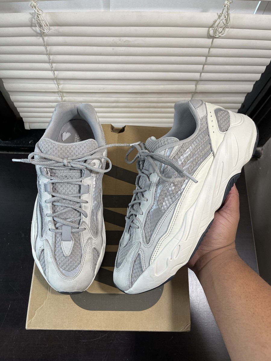Adidas Yeezy Boost 700 V2 Low Static Size 12 Decent Adidas Yeezy Boost 700 V2 Low Static Size 12 Decent