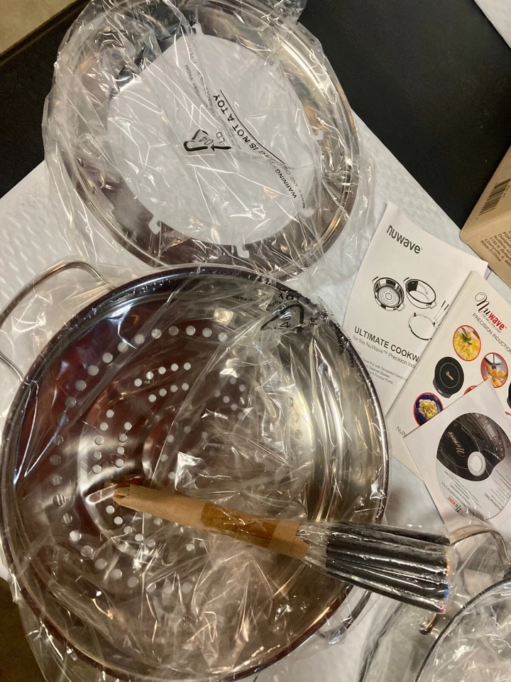Juego de utensilios de cocina NuWave 31120 y placa de inducción 30201 NUEVO (caja abierta) Foto 3 de 4