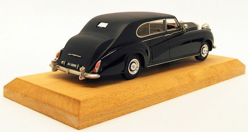 Top Marques 1/43 Scale RR8 - 1960 Rolls Royce Phantom V 7Str Limousine - J.Young - Picture 11 of 12