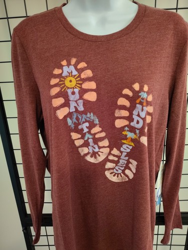 Mountain and Isles T-shirt Women's Large Graphic Burgundy Pullover Long Sleeve - Picture 4 of 8