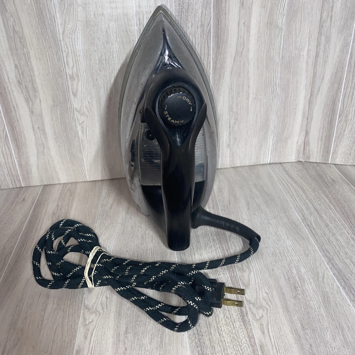 General Electric Steam Iron In Collectible Irons for sale | eBay