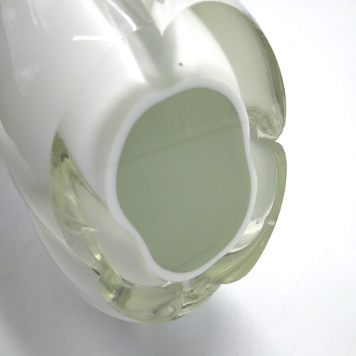 Murano Style Large Handcrafted Glass Polar Bear Figurine/Paperweight 25.2cm Tall - Picture 13 of 19