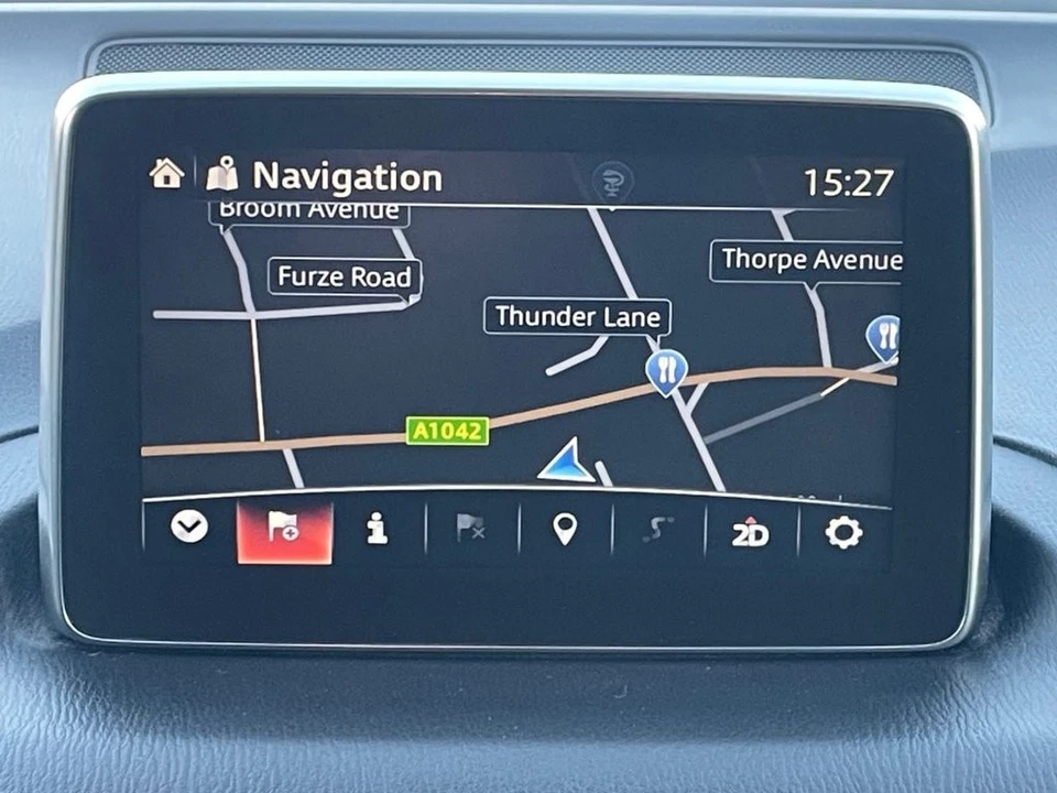 2016 Mazda Mazda3 2.0 SKYACTIV-G Sport Black Hatchback 5dr Petrol Manual Euro 6  - Image 4 of 4