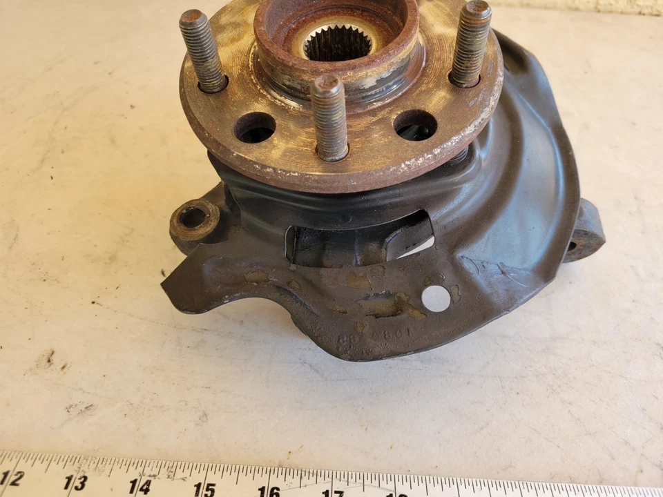 Оригинальный левый поворотный кулак переднего водителя для Cadillac Allante Buick Reatta - Изображение 3 из 4