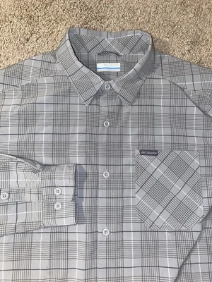 Columbia Mens Medium Light Weight Beach Breeze Work Button Up Down Gray Shirt - Image 1 of 4