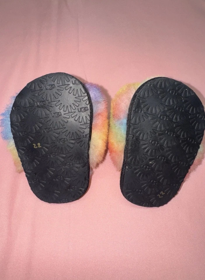 Sandalias de bebé Ugg Fluff Yeah Pride talla 02/03 6-12 meses Foto 2 de 3