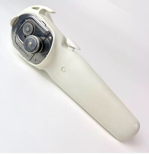 The Pampered Chef Smooth Edge Manual Can Opener 2759 - Picture 2 of 3