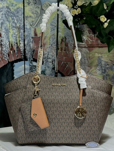NWT MICHAEL KORS JET SET TRAVEL LG Chain Shoulder TOTE + CARD CASE BROWN MK PVC - Picture 5 of 12