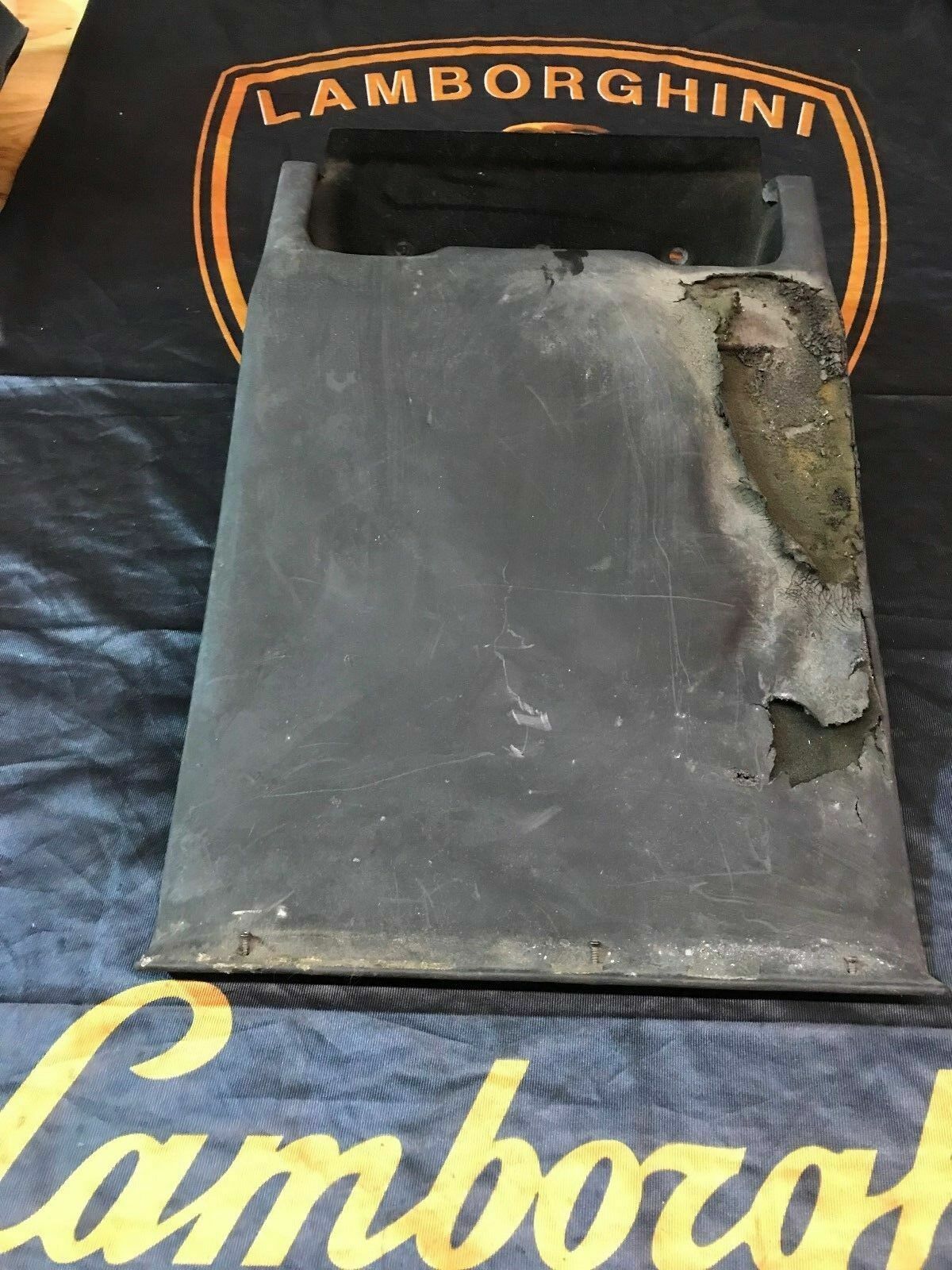 LAMBORGHINI MURCIELAGO LP640 REAR LEFT SEAT BOX LOWER LID COVER OEM 418861461