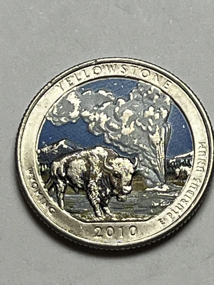 2010-D WYOMING COLORED YELLOWSTONE ATB NATIONAL PARKS QUARTER Lot U715 - Image 2 of 4