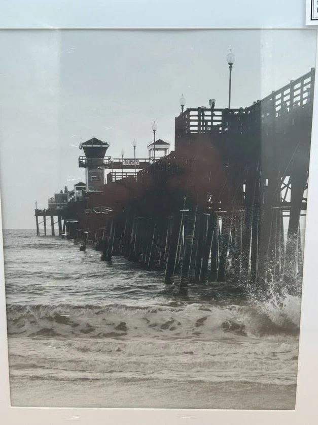 Wall Art Picture of Ocean and Pier w/ Wall Hooks - 14 x 11 Picture Frame - Image 2 of 4