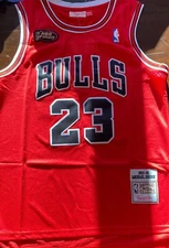 Chicago Bulls Michael Jordan 1997-1998  Hardood Authentic classics Jersey