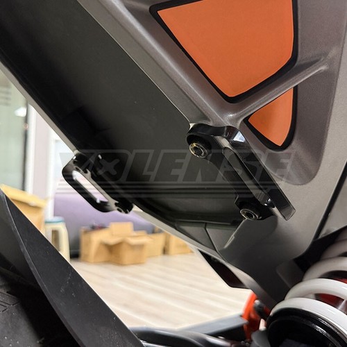 CNC Motorcycle Rear Passenger Grab Handle fo for DUKE390 DUKE250 2024 2025- - Picture 5 of 19