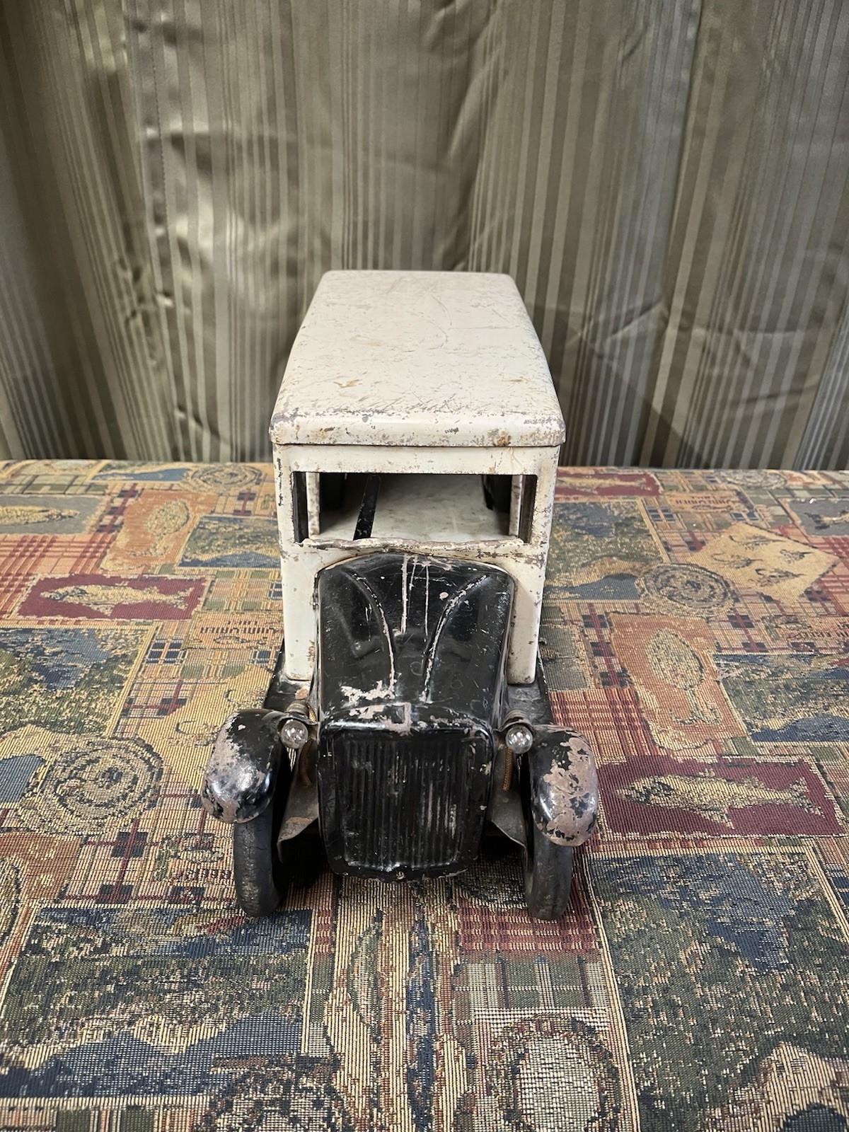 Picture 4 of 8
