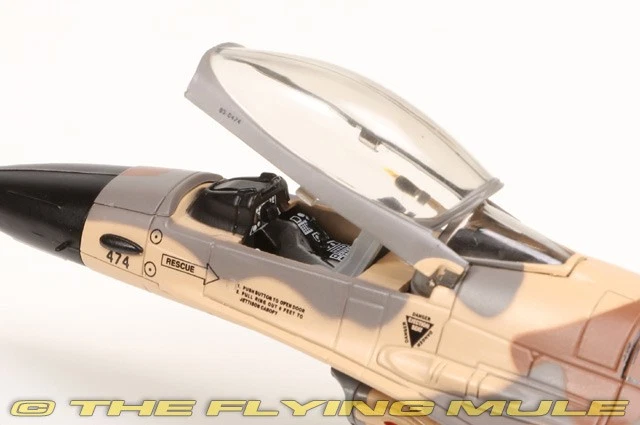 Hobby Master 1:72 F-16C Fighting Falcon USAF 926th WG, 706th AGRS Yellow 74 / - Image 3 of 4