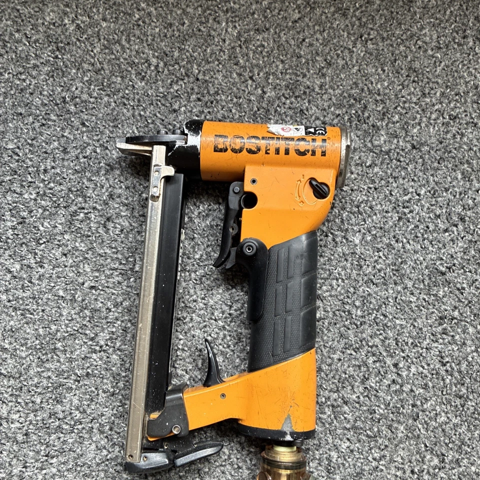 Bostitch 21684B-E Pneumatic Wide Crown Stapler 84 Series BOS21684BE - Image 3 of 4