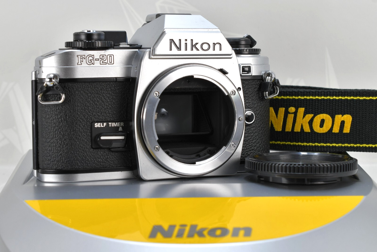 New Seal🌸[MINT] Nikon FG-20 SLR 35mm Film Camera Body Only From Japan