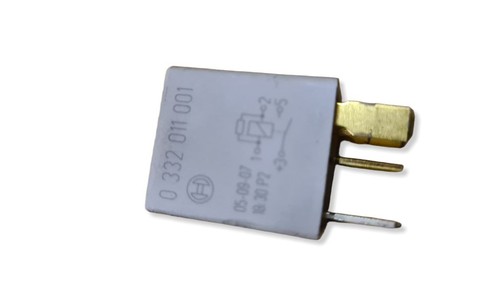 Toyota Avensis T250 2005 Sonstige Relais 0332011001 VLU147