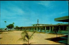 Postcard FL Clearwater Florida Bradford's Bay Terrace APT. Motel 1961 A3