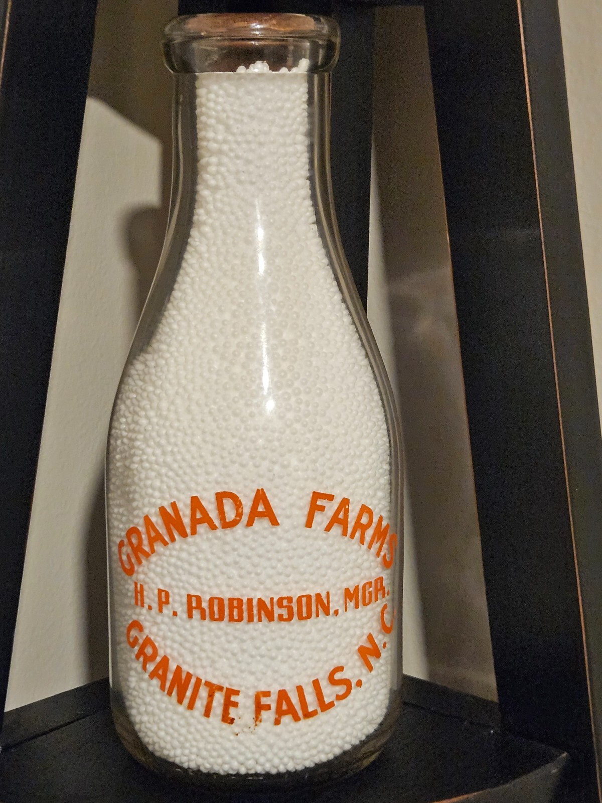 Granada Farms Granite Falls N.C. Quart Milk Bottle NC North Carolina HP