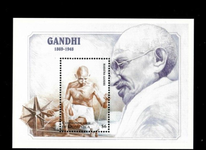 VINTAGE CLASSICS - Dominica 1998 - Gandhi - Souvenir Stamp Sheet- Scott 2095 MNH