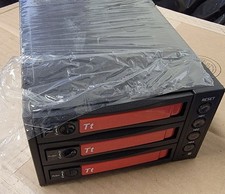 THERMALTAKE MAX-2533 RC2300101A 3.5'' SATA HOT-SWAP BAY ENCLOSURE MOBILE RACK