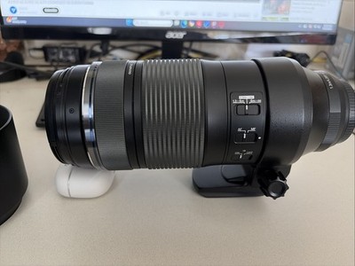 Olympus M.Zuiko Digital ED 100-400mm F5-6.3 IS Super-Telephoto Zoom Lens - MFT