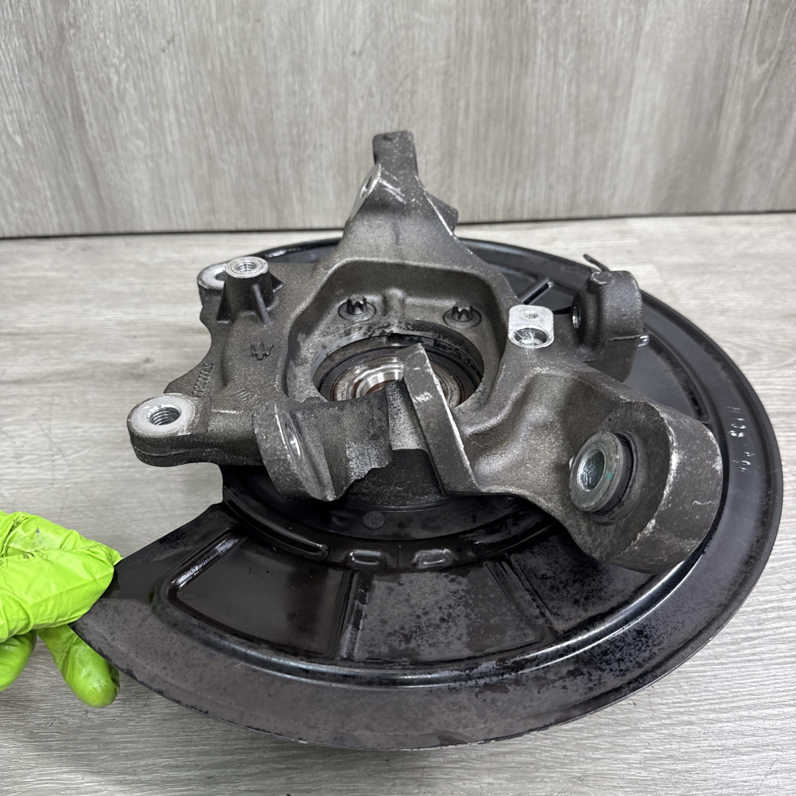 ✅ 2014-17 Maserati Quattroporte Rear Right Side Spindle Knuckle Hub Bearing OEM