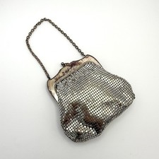 Vintage WHITING & DAVIS Silver Mesh Kiss lock Evening Bag Purse Made In USA