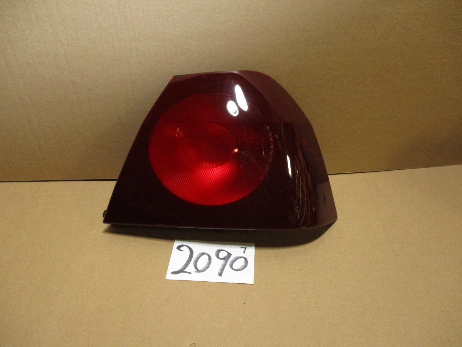 00 01 02 03 04 05 Impala PASSENGER Side Tail Light Used Rear Lamp #2090-T 