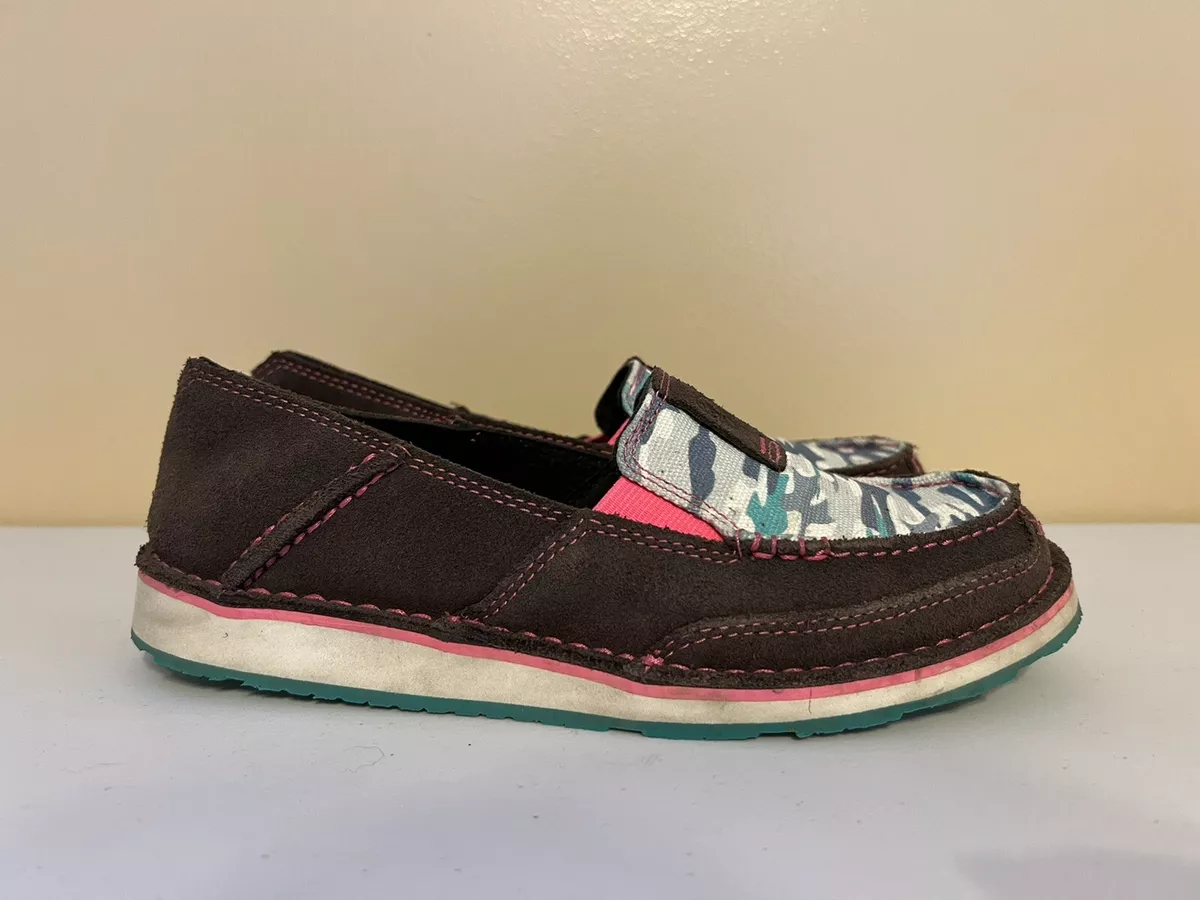 Camo cheap ariat cruiser