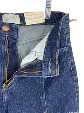 Universal Thread Vintage Women's Size 4 Stretch Straight Leg Denim Blue Jeans