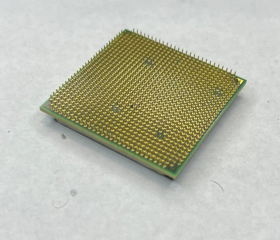 AMD Phenom X4 9950 HD995ZFAJ4BGH 2.6GHz Socket AM2+ JAAHB AA - Image 3 of 3