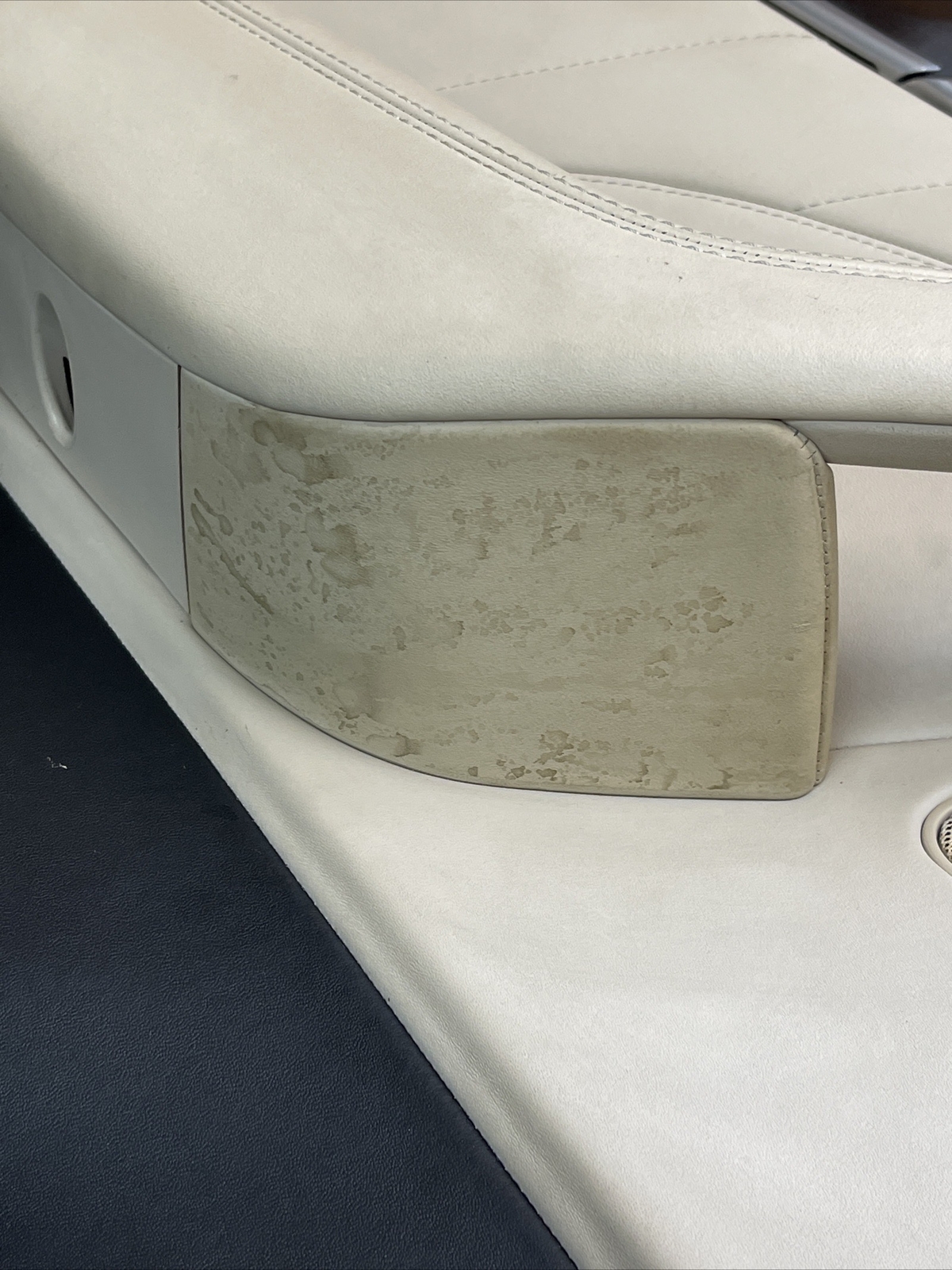 2017-2020 Maserati Levante Set Rear Left Right Door Panel Beige Leather OEM