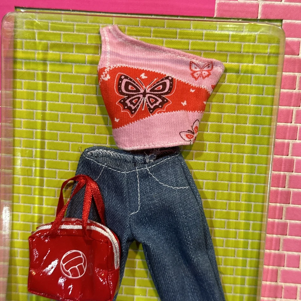 芭比节拍街头牛仔褶皱嬉皮裤套装美泰 B3487 🌸 全新 🌸 — 第 3/4 张图片