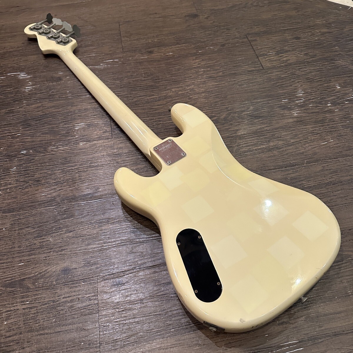 Used 1985 FERNANDES PJR-45 White MIJ Precision-ish Bass PJ 4.03kg