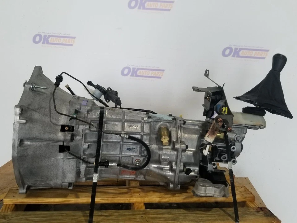 Manual Transmission PULLOUT 6 Speed 6.0L T56 LS2 2005 PONTIAC GTO 51K MILES - Image 3 of 4