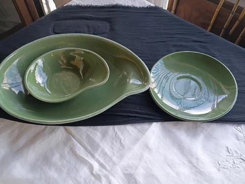 Vintage Chartreuse Bauer Brusche California MCM Chip And Dip Bowl And A Plate