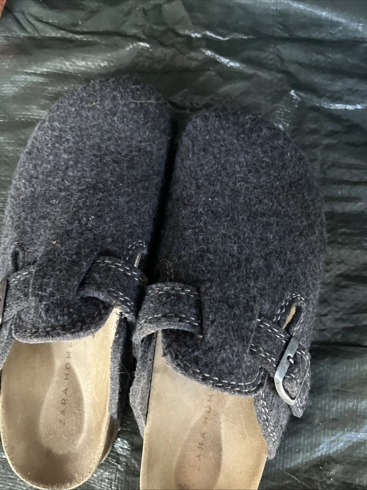 Zapatillas Zara Home para mujer 43 zuecos de mula de fieltro con hebilla planos sin cordones cómodos grises Foto 4 de 4