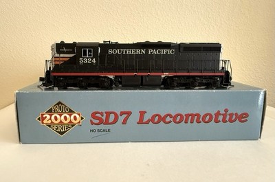 Proto 2000 HO SP Southern Pacific #5324 SD7 Diesel Locomotive 8229