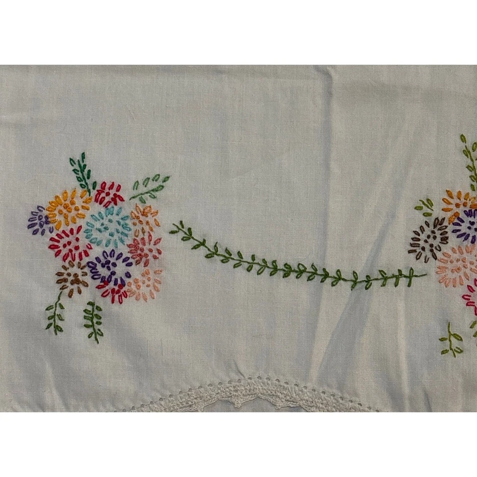 Vintage Embroidered Floral Pillowcase with Lace Trim 20x29" - Image 4 of 4