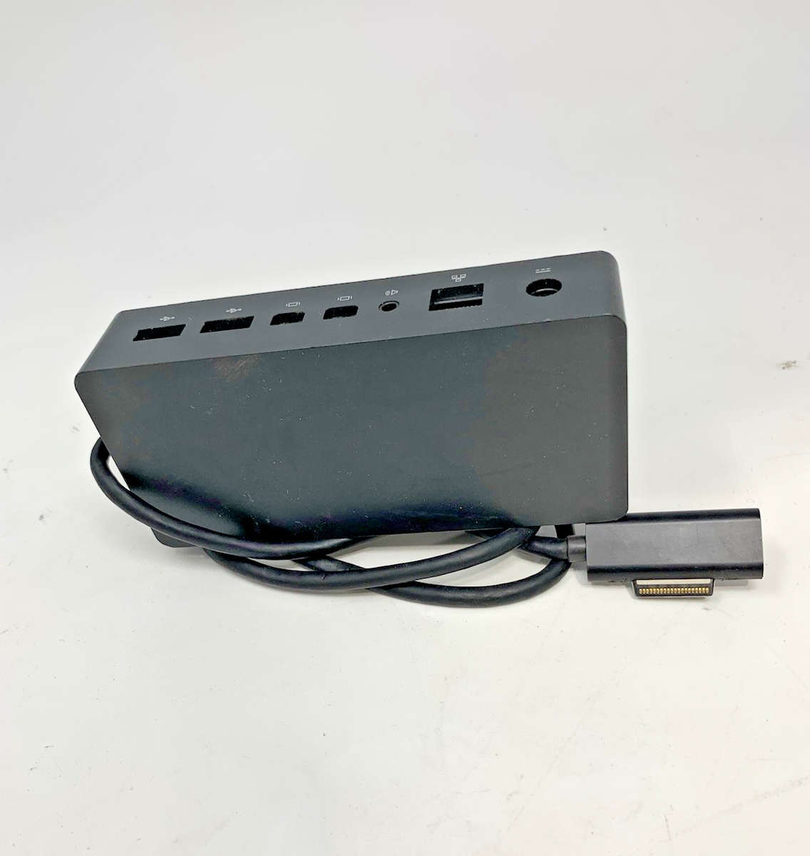 Microsoft Redmond Dock Station WA 98052-6399 MODEL 1661 15V-4A