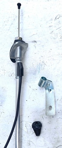 Isuzu Opel Campo P/U UTE Model 1988 96 Fender Antenna Mast Power Radio new - Picture 7 of 12
