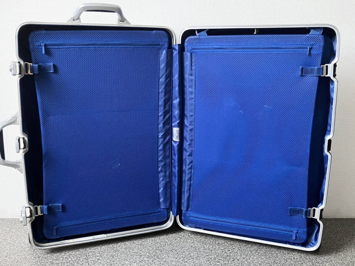 RIMOWA TOPAS SILVER INTEGRAL サイドバー 青ロゴ RIMOWA TOPAS SILVER INTEGRAL サイドバー 青ロゴ RIMOWA Topas