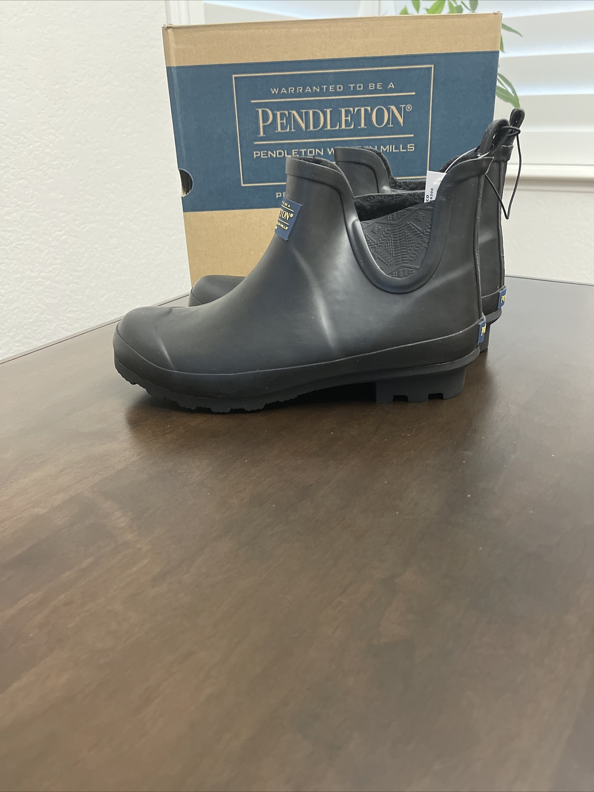 Pendleton Ladies Chelsea Rain Waterproof Ankle Boots Black New in Box