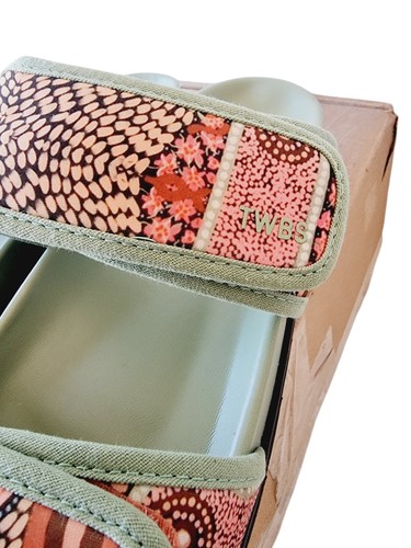 *Nuevo* Sandalia TWOOBS x Cungella Art ~ The Slidekick Slide TALLA 40 Au 9 Ndia Verde - Imagen 8 de 8