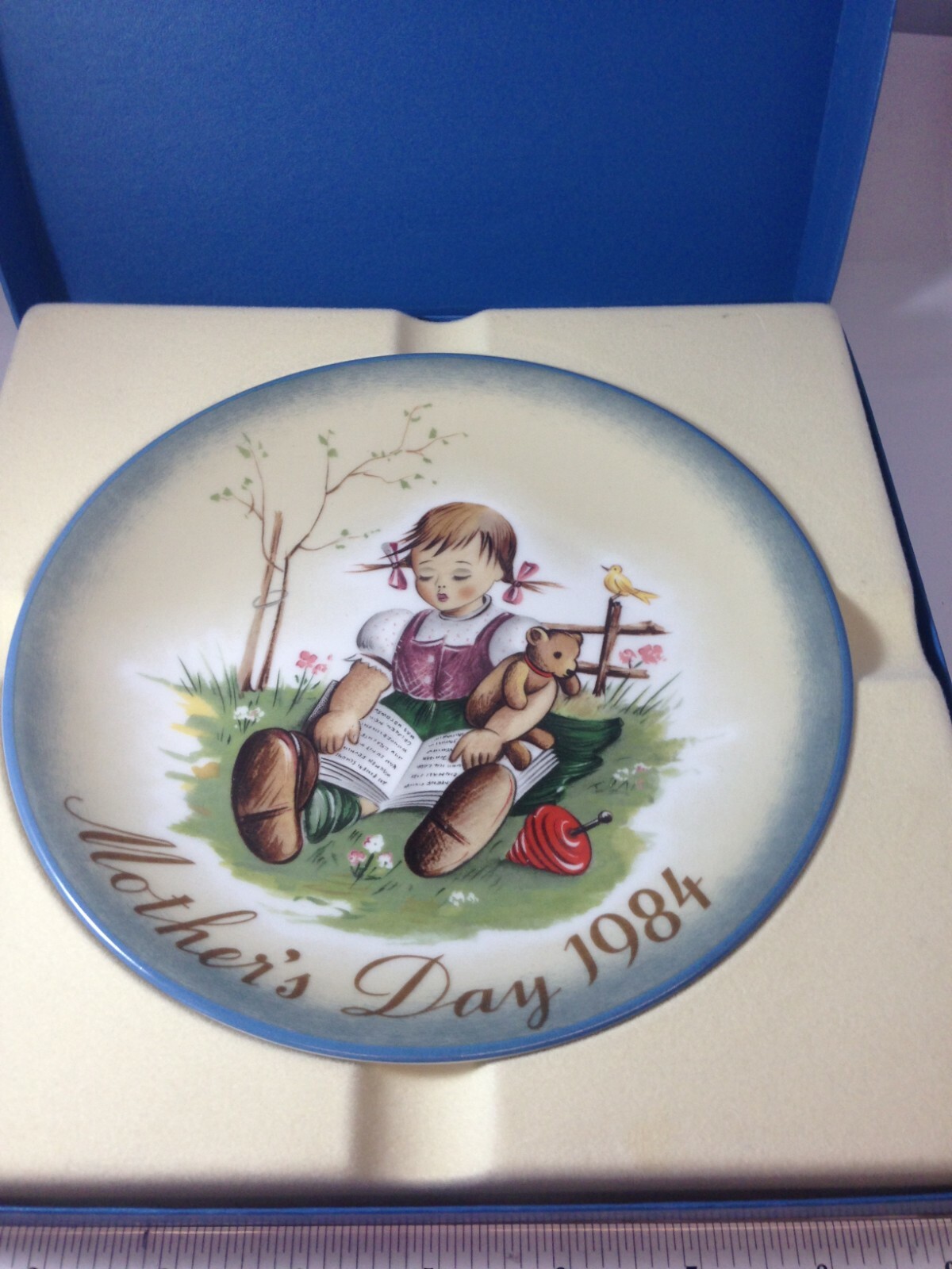 Schmid 1984 “A Joy To Share”inspired by Berta Hummel Mothers day collector plate