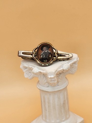 70 Yr Old STRATTON 'The Laughing Cavalier' by Frans Hals Tie Clip Bar Tack