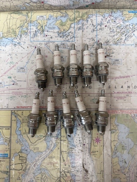 Champion pack of 10 #QL87YC Spark Plug 934.